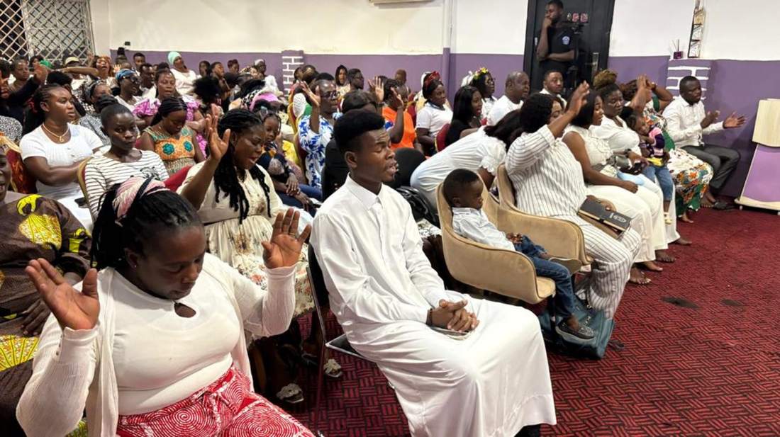 Gracehouse Dominion Chapel worship atmosphere